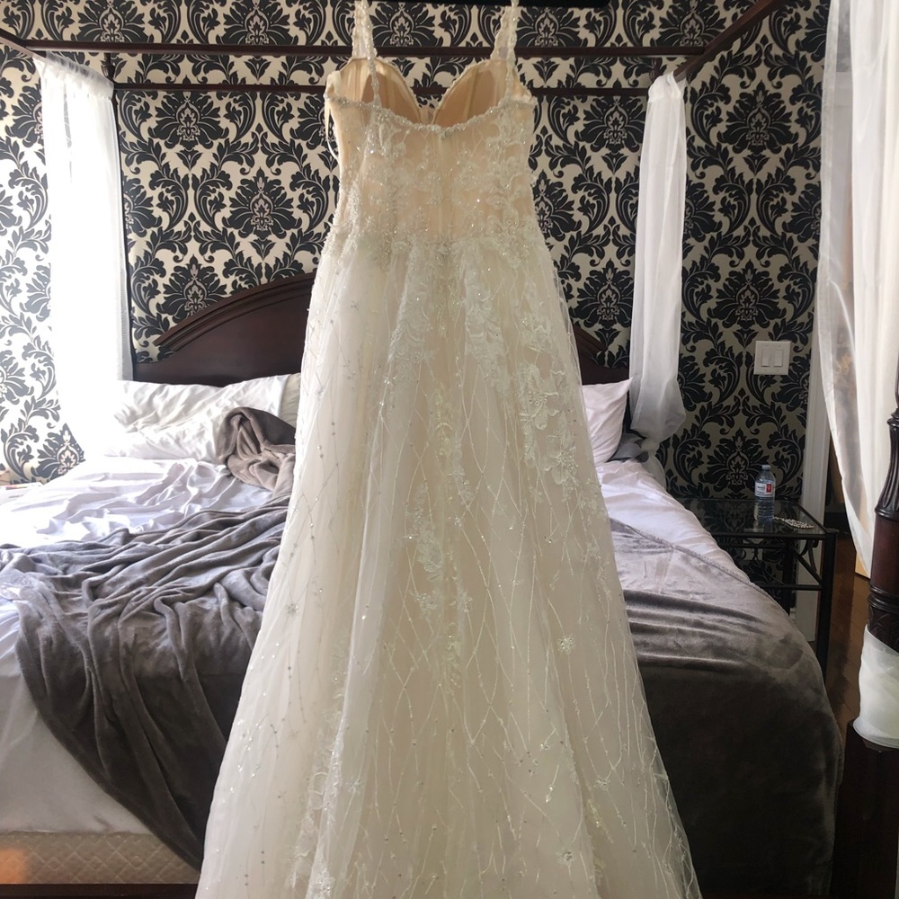 Bridal Dress - Picture 6 of 7